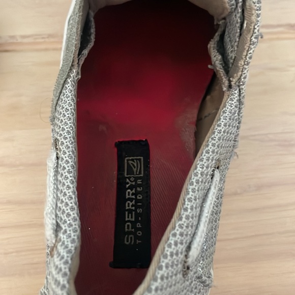 SPERRY TopSider girls silver boat shoes size 11 GUC - Picture 13 of 14